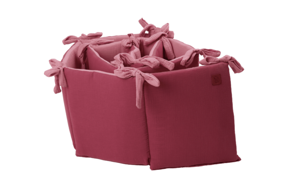 Paracolpi per lettino neonato in mussola double face fragola-rosa