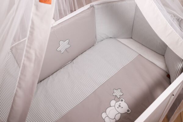 Piumone per lettino neonato collezione Boba grigio con paracolpi in coordinato